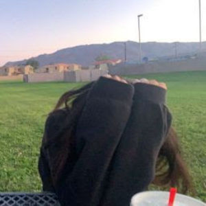 Meet your Posher, Cassandra